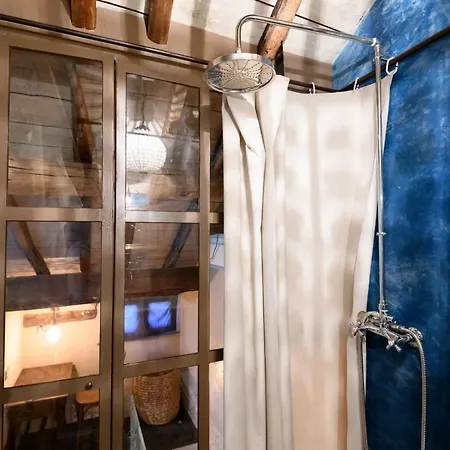 Apartment Soqquadro Art&relax - - 50 Metri Dal Mare Savona