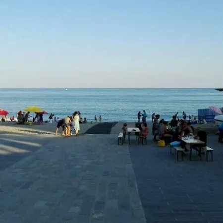 Apartment Soqquadro Art&relax - - 50 Metri Dal Mare *